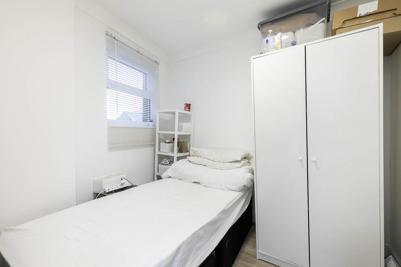 Recently Refurbished Apartment High Road, Willesden Green (£150 towards your moving cost)